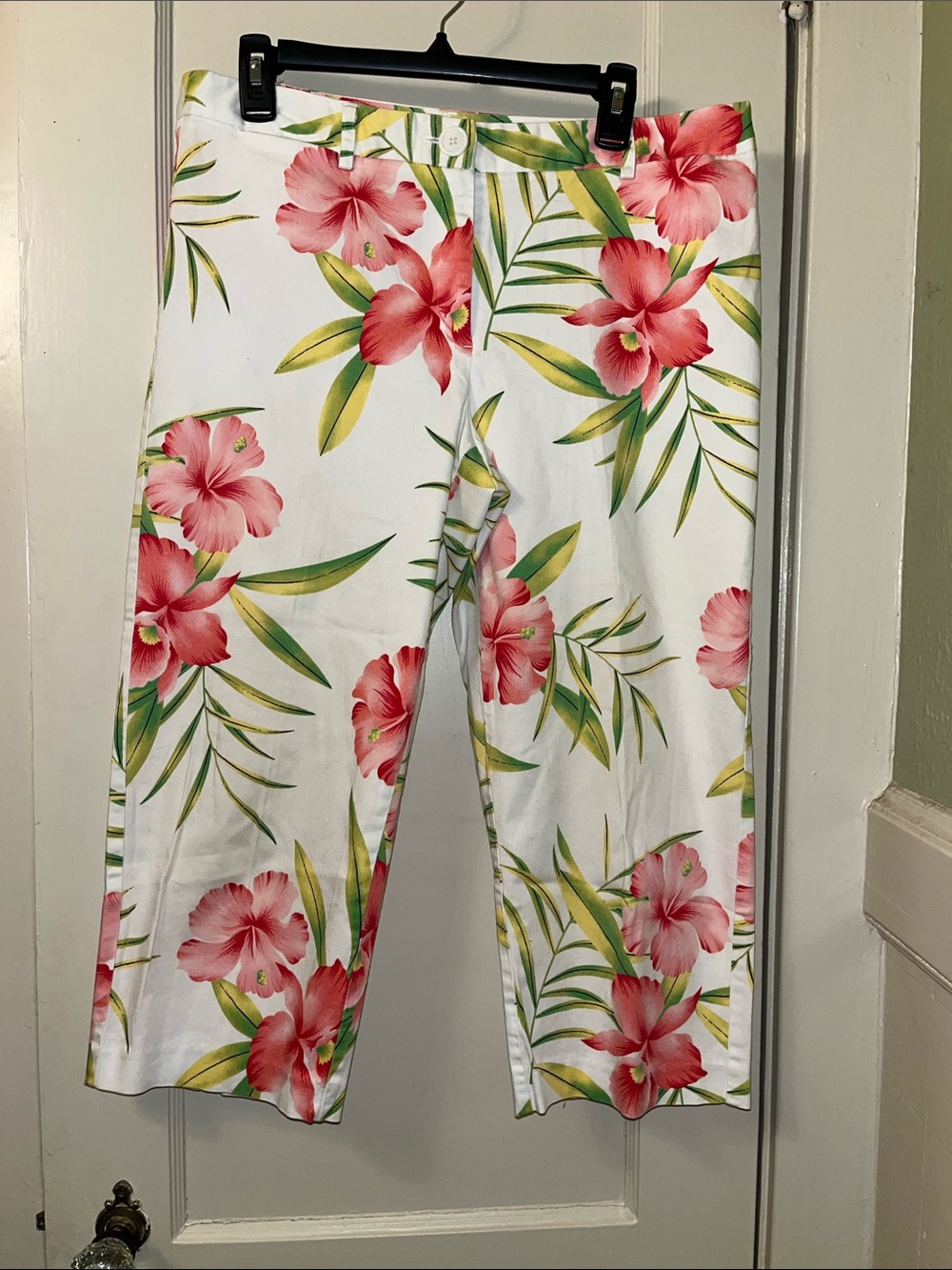 George White Cropped Pants with Pink Floral Print